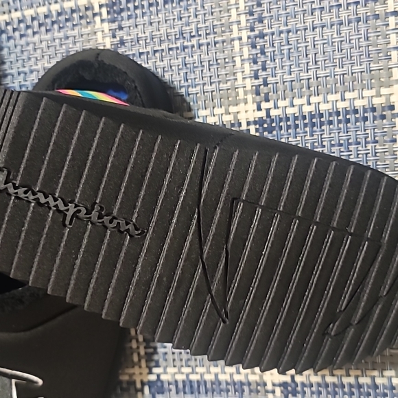 Champion slippers - Picture 6 of 7